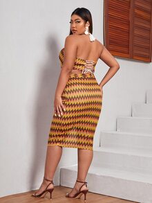 SHEIN VCAY 大碼鋸齒形印花流蘇後背繫帶繞頸短上衣和半身裙 - 彩色 - 查看 2