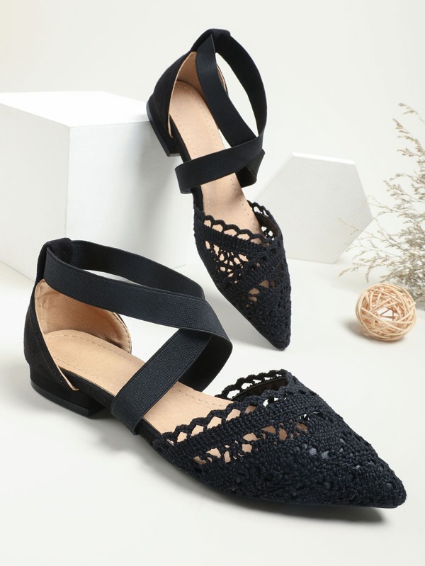 2025 Autumn Crochet Point Toe Cross Strap Flats, Black Fashionable Hollow Out Solid Color Ankle Strap Women's Flat Shoes