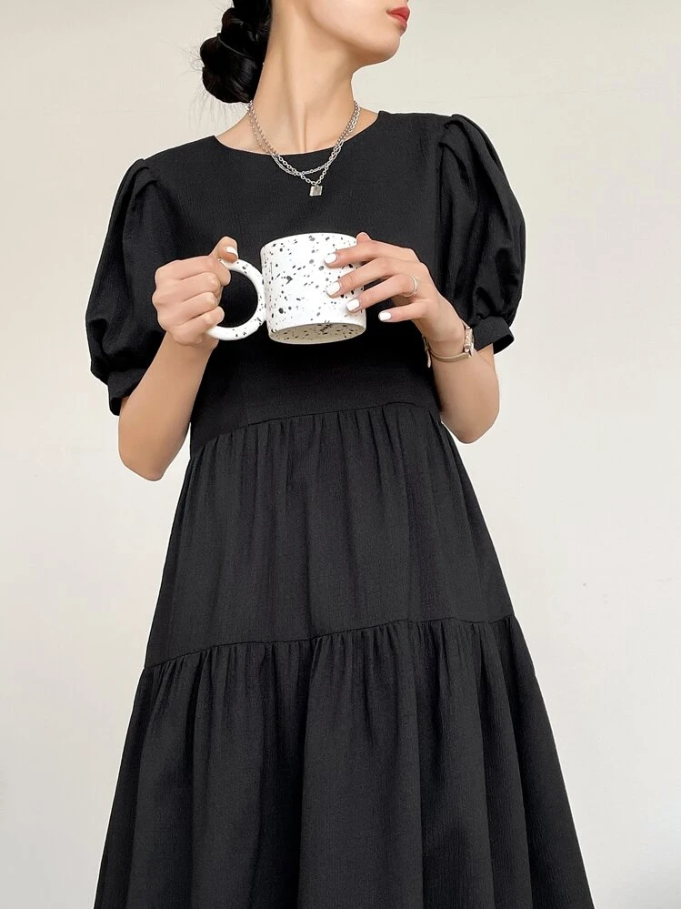 DAZY ジップバック パフスリーブ フリルヘム ワンピース サマードレス - ブラック - 見る 8