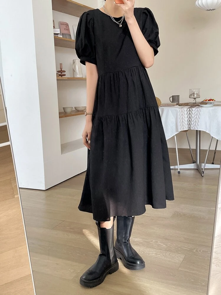 DAZY ジップバック パフスリーブ フリルヘム ワンピース サマードレス - ブラック - 見る 4