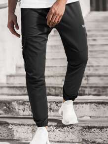 Manfinity Homme Men Letter Graphic Flap Pocket Cargo Trousers - Black - View 4