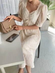 DAZY 雞心領口泡泡袖連衣裙 - 杏色 - 查看 1