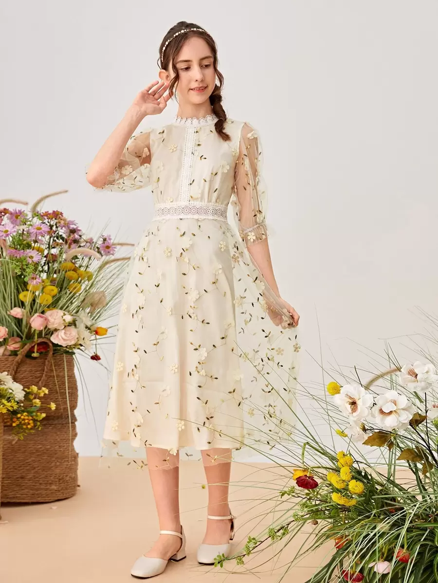 SHEIN Teen Girls Lace Insert Applique Mesh Overlay Dress - Beige - View 1