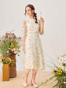 SHEIN Teen Girls Lace Insert Applique Mesh Overlay Dress - Beige - View 6