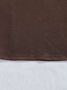 SHEIN LUNE Plus Solid V-neck Split Side Tee - Coffee Brown - View 3
