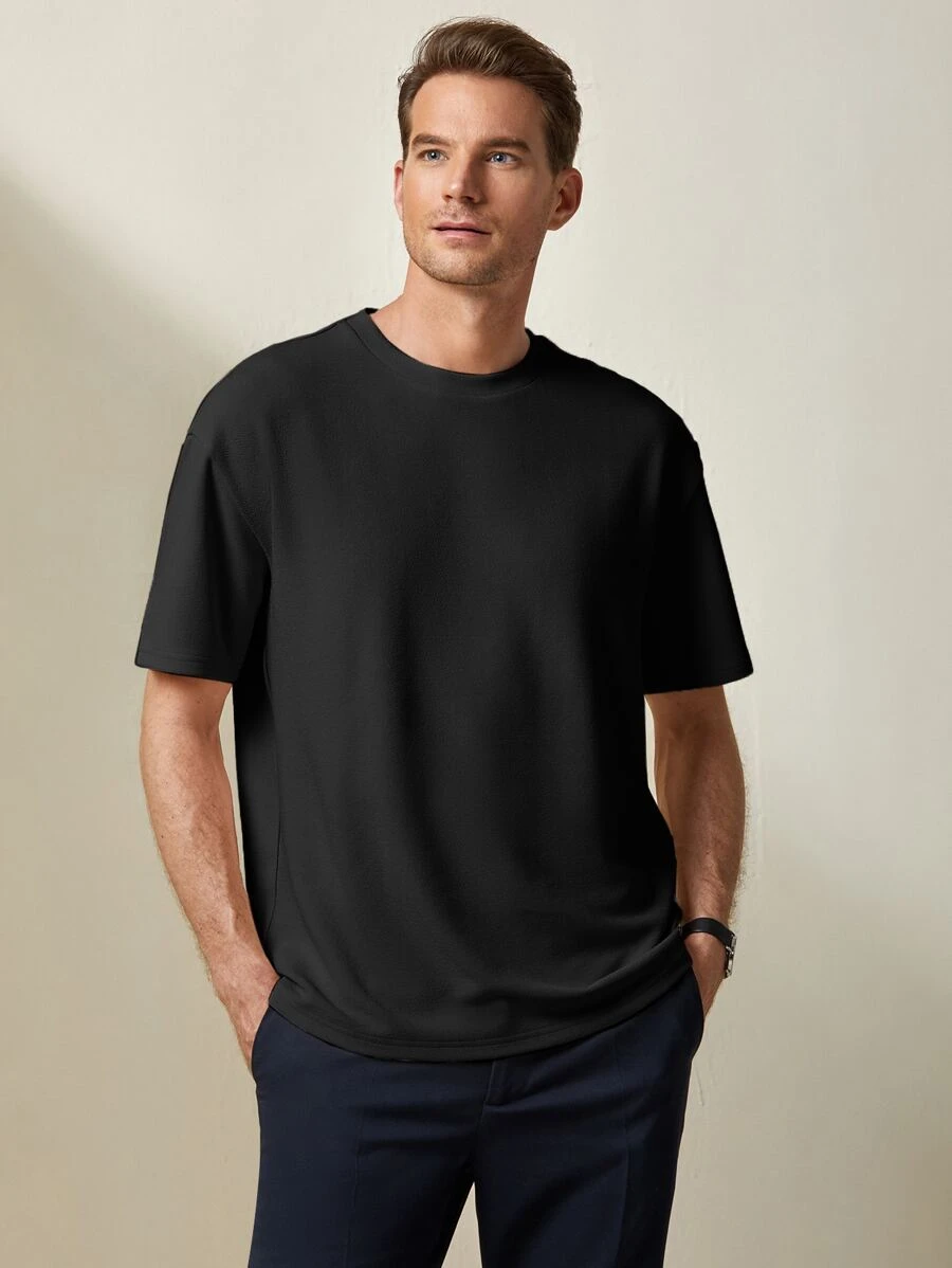 Manfinity NiteLyfe Men Casual Solid Versatile Round Neck Tee - Black - View 1