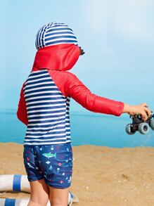 少年卡通圖形沙灘游泳裝和帽子 - 彩色 - 查看 2