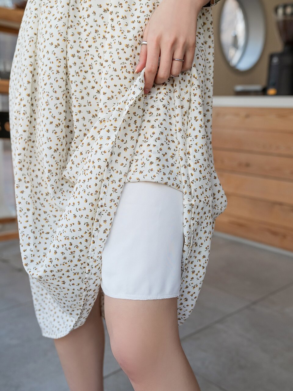 Ditsy Floral Shirred Bust Flounce Sleeve A-line Dress