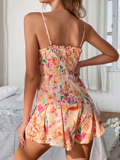 Mono de tirantes con estampado floral pecho con fruncido ribete fruncido