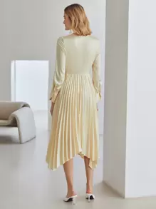 MOTF PREMIUM Vestido girante asimétrico fruncido