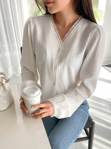 DAZY 鏤空蕾絲花邊前紐扣T恤 - 白色 - 查看 3