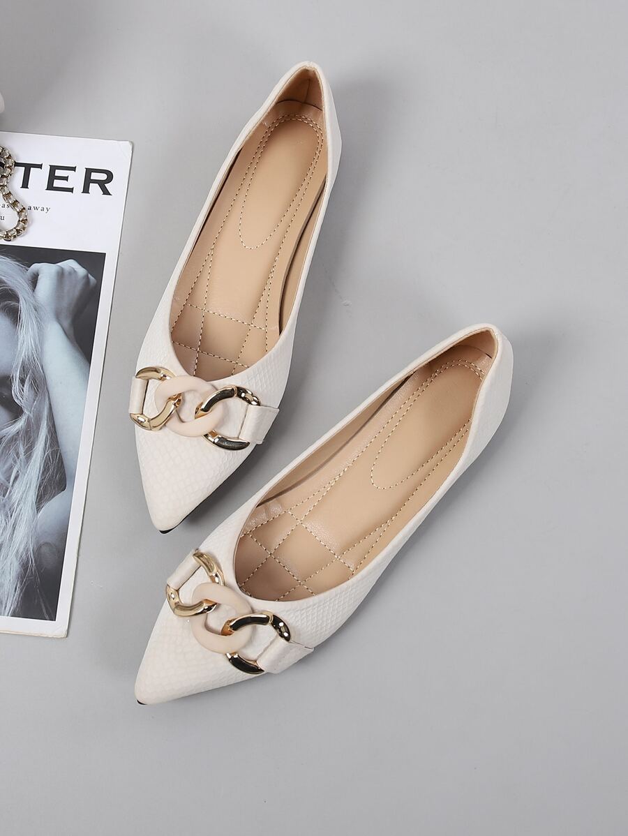 Chain Decor Point Toe Ballet Flats