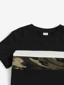 SHEIN Young Boy Toddler Boys Camo Panel Tee & Drawstring Waist Pants