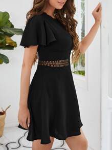 SHEIN Frenchy Vestido con encaje de manga mariposa - Negro - Ver 4