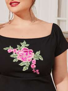 Modelyn Plus Floral Embroidery Mermaid Hem Dress - Black - View 7