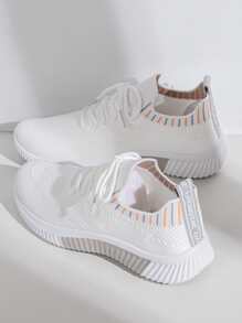 春秋季女士时尚编织运动鞋，适合路跑和运动，休闲系带白鞋，适合搭配连帽衫 - 白色 - 查看 5
