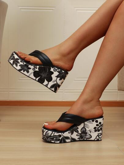 she trendy shoes