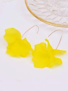 Hoa tai trang trí - Màu vàng - Xem 4