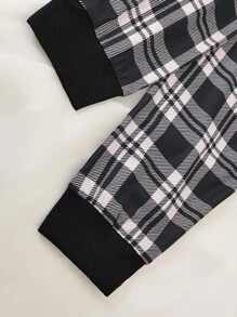 Conjunto de pijama con top estampado con gráfico de letras y pantalón a cuadros