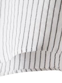 Manfinity Homme Hombres Camisa de rayas con botón irregular - Blanco - Ver 4