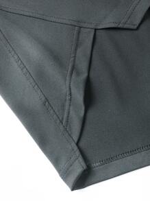 Manfinity Hypemode 男士抽繩連帽高低下擺T恤 - 深灰色 - 查看 4