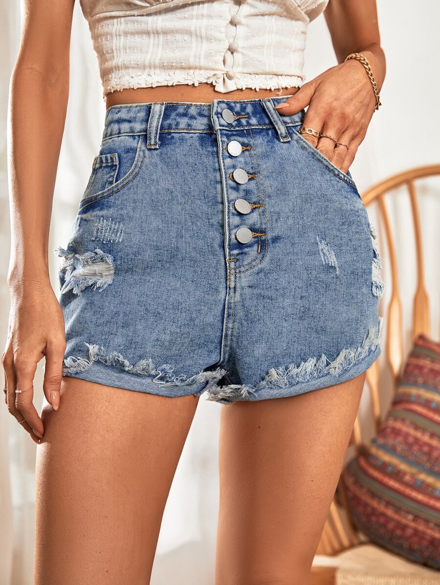 SHEIN 破洞毛邊牛仔短褲 - 淺色水洗藍 - 查看 1