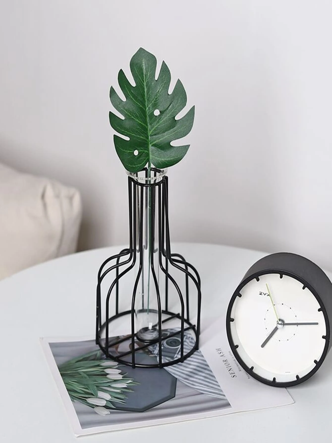 1 cái bình sắt trang trí thủ công - màu đen - Xem 1