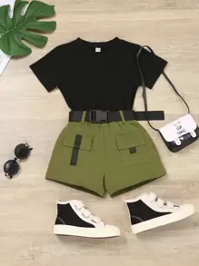 SHEIN Camiseta De Cuello Redondo Para Niña Y Pantalones Cortos Con Cinturón Y Doble Bolsillo