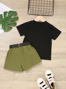 SHEIN Camiseta De Cuello Redondo Para Niña Y Pantalones Cortos Con Cinturón Y Doble Bolsillo