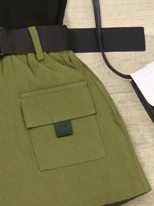 SHEIN Camiseta De Cuello Redondo Para Niña Y Pantalones Cortos Con Cinturón Y Doble Bolsillo