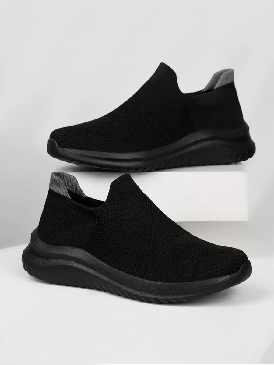 Sporty Black Running Shoes For Men, Knit Detail Slip On Sneakers Manfinity Basics