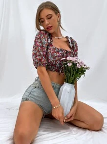 Aveloria Top floral con cordón delantero de manga farol ribete con fruncido