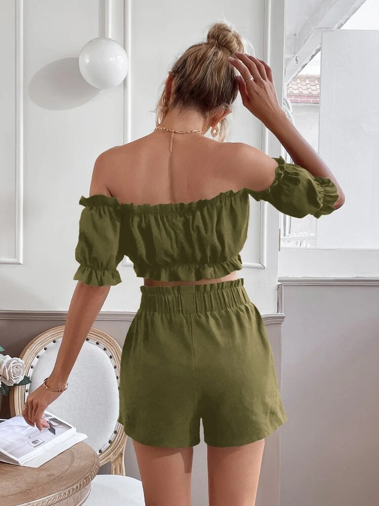 SHEIN VCAY Shorts con top de hombros descubiertos ribete fruncido - Verde militar - Añade 2