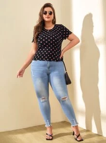 SHEIN LUNE Plus Allover Heart Print Lettuce Trim Tee - Multicolor - View 4