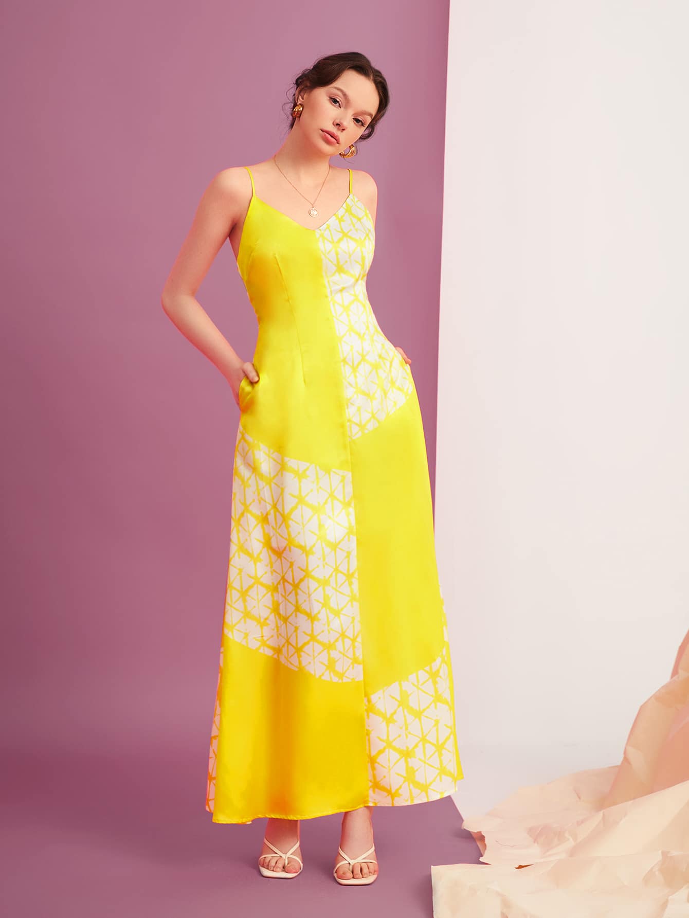 CACCAO 幾何印花隱藏口袋吊帶連衣裙 - 黃色 - 查看 1