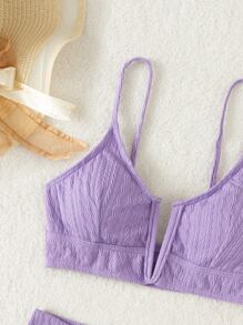 SHEIN Swim Conjunto de bikini texturizado Sujetador con aros en V y traje de baño de 2 piezas con parte inferior estilo hipster - Lila Púrpura - Ver 3