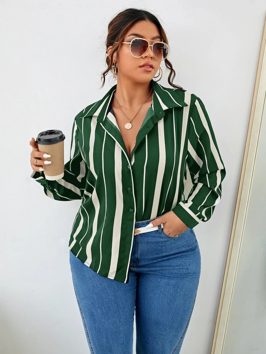SHEIN Clasi Camisa con botones y rayas para tallas grandes - Verde - Ver 1