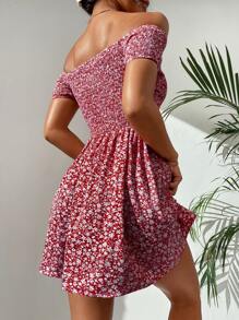 SHEIN PETITE 碎花打褶一字肩洋裝 - 紅色 - 查看 2