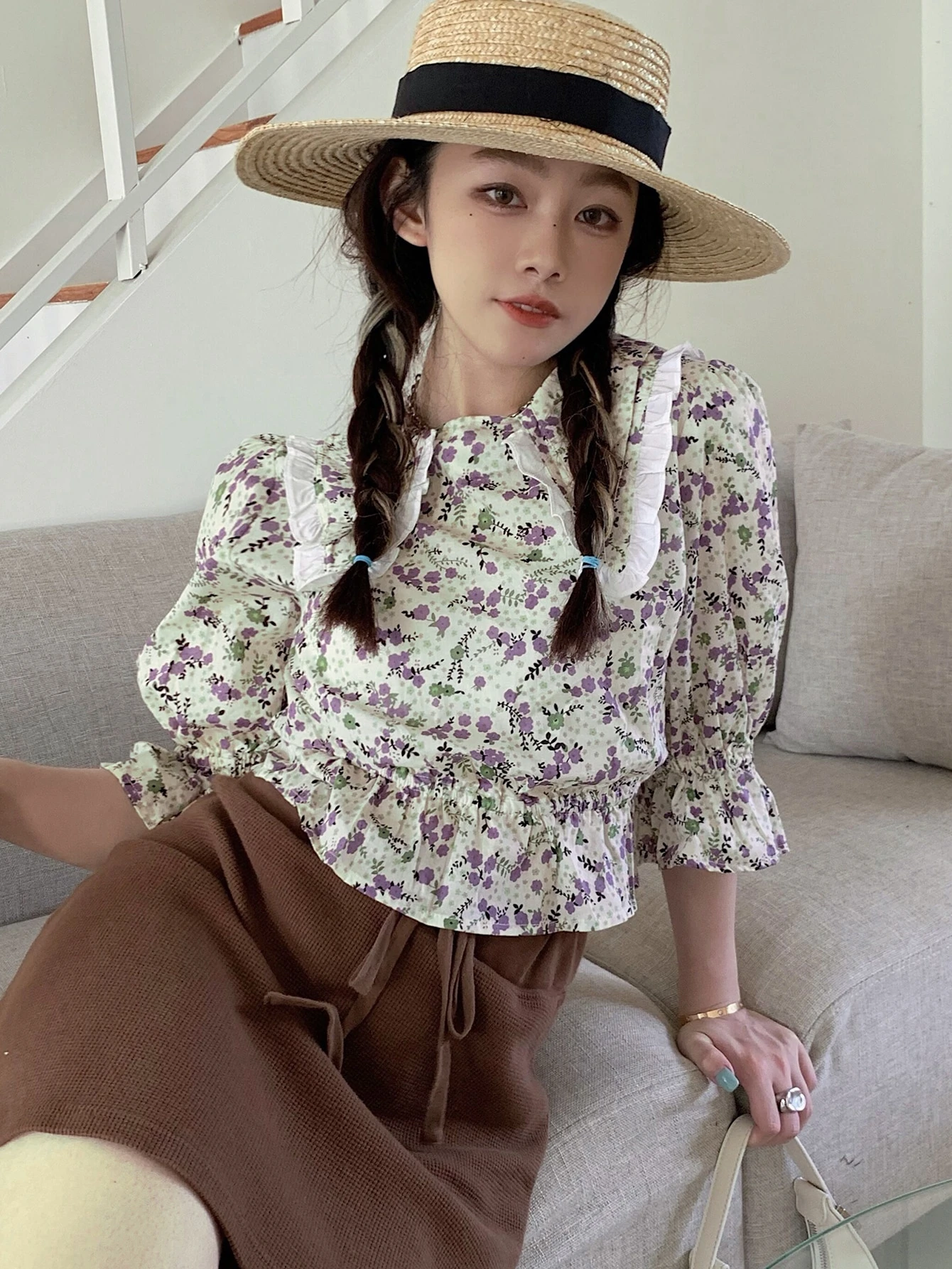 Honeyspot コントラスト フリル 小花柄 タイバック ブラウス