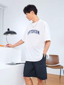 Manfinity Loose Fit Men's Letter Graphic Drop Shoulder T-Shirt & Flap Pocket Drawstring Shorts - Blue and White - View 4