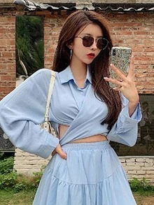 Kemeja Crop Model Silang dengan Bahu Jatuh Polos - Dusty Blue - View 3