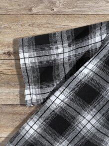 Manfinity Homme Men Plaid Print Shirt Without Tee - Black and White - View 3