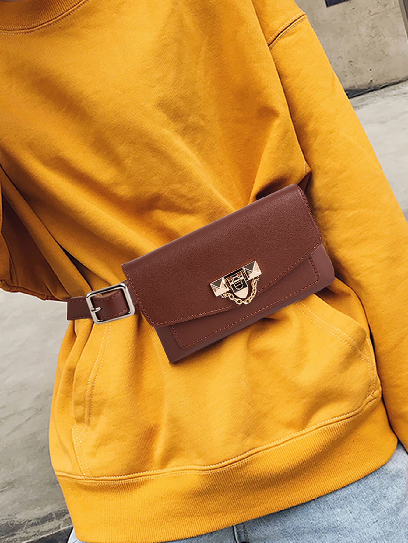 鏈條裝飾翻蓋腰包 - 巧克力棕 - 查看 1