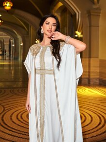 Al Najma 刺繡斗篷袖長袍連衣裙 - 白色 - 查看 6