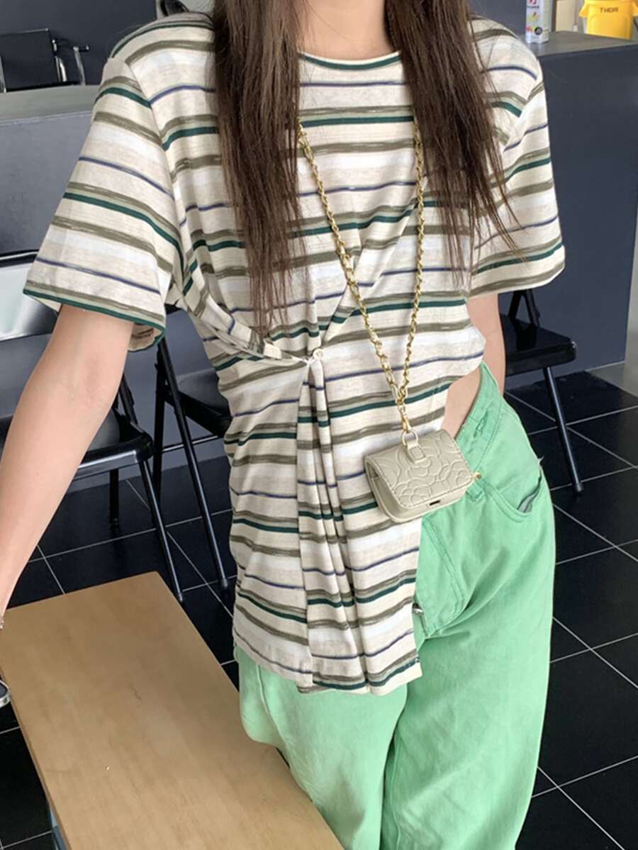 Striped Shoulder Pad Asymmetrical Hem Tee - Multicolor - View 1