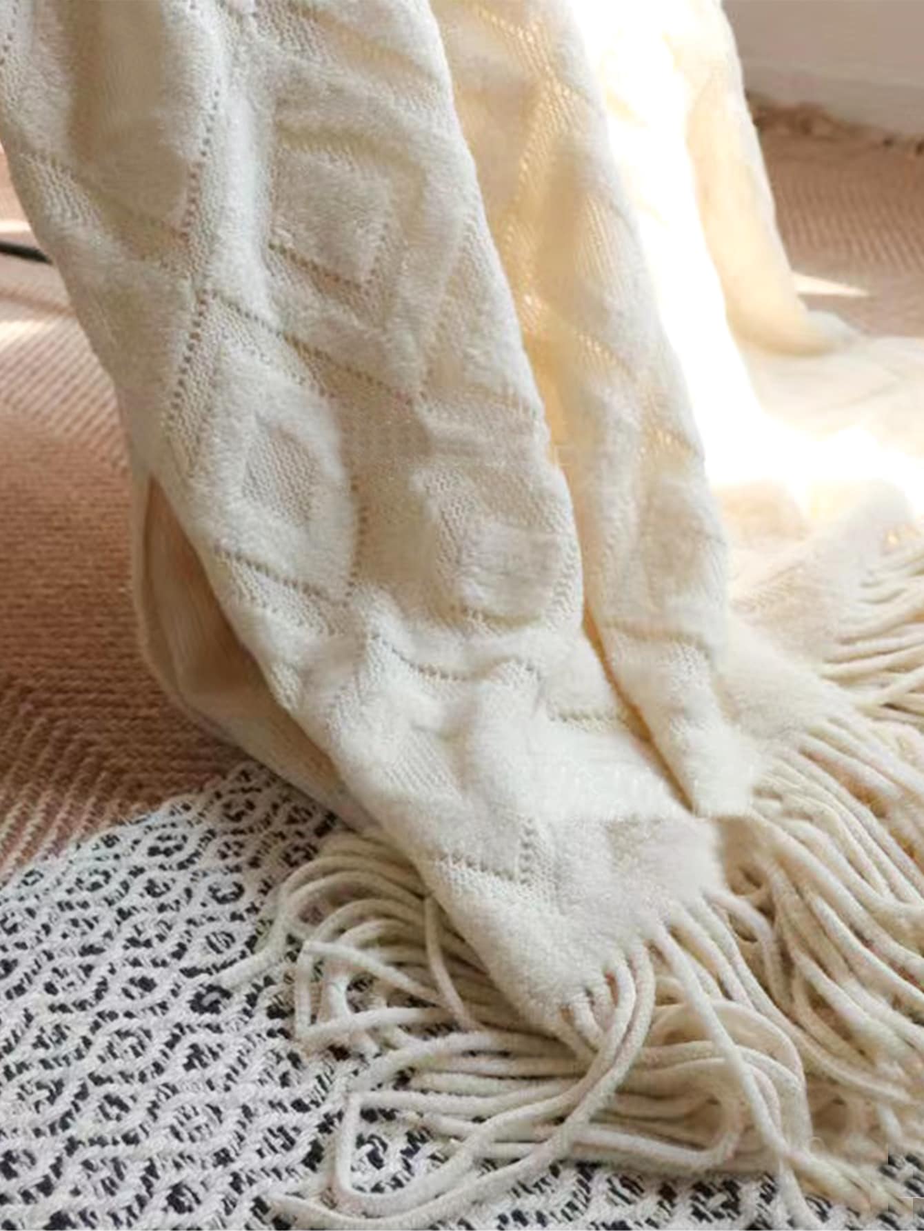 Manta tejida con diseño de fleco - Beis - Añade 4