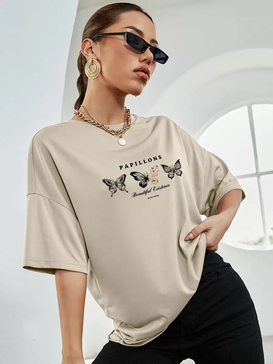 SHEIN Unity Camiseta oversize de manga caída con estampado de letras y mariposas - Caqui - Ver 1