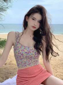 滿身花卉短款背心 - 彩色 - 查看 1