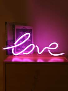 字母設計霓虹燈