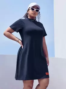 SHEIN EZwear 大碼標語貼布細節小高領T恤洋裝 - 藏蓝色 - 查看 4